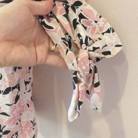 Mimi Maternity Floral Print Button Down Blouse Size Small - Picture 3 of 5